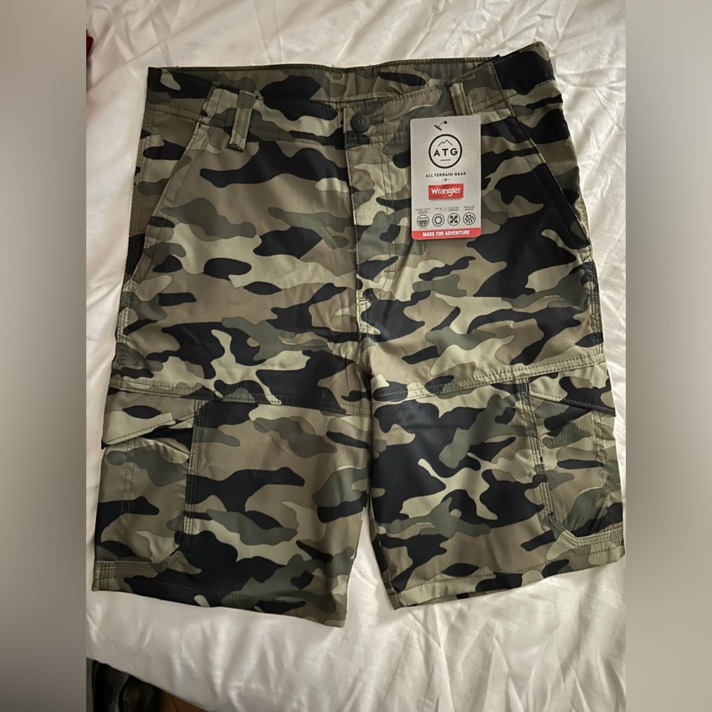 Wrangler boys Green Camouflage Cargo Shorts